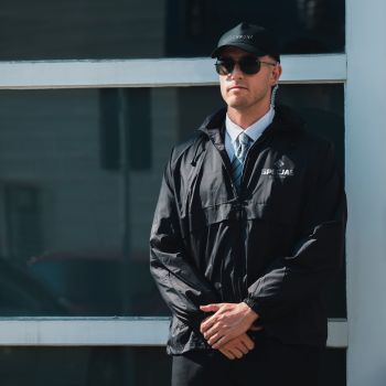 Fizyczna ochrona osób i mienia  (Security)